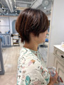 頭の丸みを出したい人のショートヘアブローで簡単スタイリング