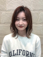 中山朱莉(ナカヤマアカリ)