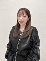 山内奈月(ヤマウチナツキ)