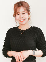 宇藤 優子(ウトウ ユウコ)