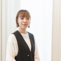 岡 真紀子(オカ マキコ)