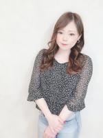 HITOMI (ヒトミ )