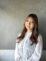安達 葵(アダチ アズリ)