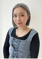 冨田 綾(トミタ アヤ)