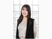 戸村麻美(トムラアサミ)