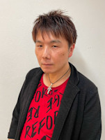山田(ヤマダ)