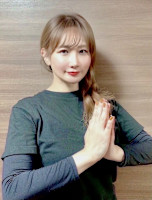 Momo(モモ)