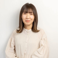 西岡 奈々江(ニシオカ ナナエ)