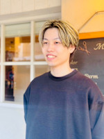 鈴木 慎也(スズキ シンヤ)