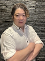 横倉良之(ヨコクラヨシユキ)