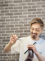 SHINY HAIR DaiCe(シャイニー ヘアー ダイス)