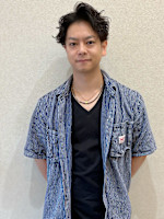 知花　涼平(チバナ　リョウヘイ)