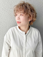 丹由美子シ ョート縮毛(タンユミコ テンチョウ)