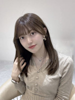 Momoe (モモエ )