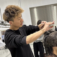 山崎 涼太(ヤマザキ　リョウタ)