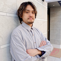 石塚 勝也(イシヅカ カツヤ)