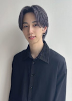 YOSHIKI (ヨシキ )