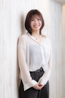 IWAINAKA　RIKO(イワイナカリコ)
