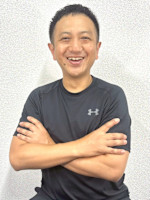 尾崎 哲也(オザキ テツヤ)