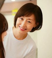 石井 由美(イシイ ユミ)