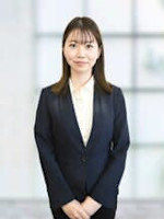 鈴木紗帆(スズキサホ)