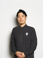 SHIINA SHOTA　(シイナ　ショウタ)