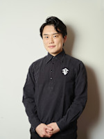 KAZAMA(カザマ)