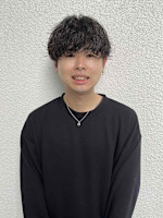 楠見 綾太郎(クスミ　リョウタロウ)