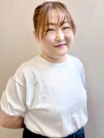 須賀 奈津江(スガ ナツエ)