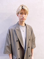 真鍋 涼(マナベ リョウ)