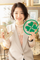 手塚 綾子(テヅカ アヤコ)