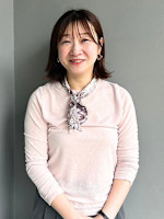 荒井 真梨子(アライ マリコ)