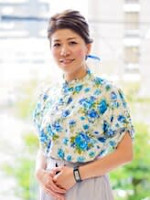 岡嶋 亜紀(オカジマ アキ)