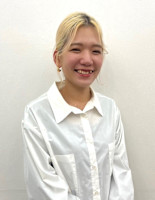 加山 友里(カヤマ ユリ)