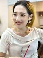 和田 亜矢子(ワダ アヤコ)