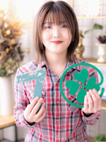 服部 彩翔(ハットリ アヤカ)