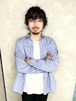 内山龍介(ウチヤマリュウスケ)