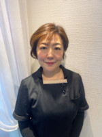 蜂谷智子(ハチヤトシコ)