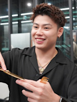 小野塚 友希(オノヅカ ユウキ)