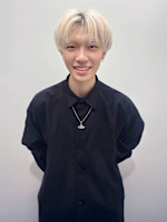 羅　諾堯(ローロイ)