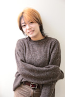 鈴木茉莉(スズキマリ)