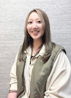 古村 沙瑛子　(コムラ サエコ)