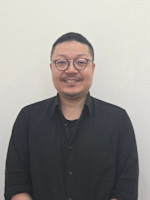 鈴木 成人(スズキ ナリト)