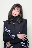 東　真利(ヒガシ　マリ)