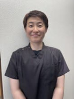 宇佐美　彩(ウサミ　アヤ)