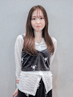 室谷 ゆりあ(ムロタニ　ユリア)