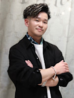 津賀 涼(ツガ リョウ)