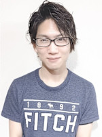 小塚 耀介(コヅカ ヨウスケ)