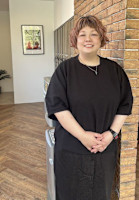 冨重 直美(トミシゲ ナオミ)