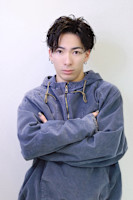 椎葉優斗色気レイヤースタイル×透明感カラー(シイバマサト)